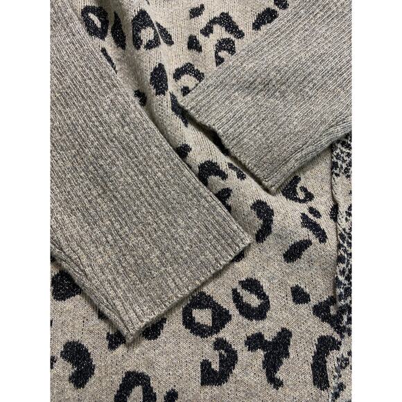 Democracy Asymmetric Hem Mixed Animal Print V-Neck Sweater Women's Size XL Taupe - Picture 7 of 9